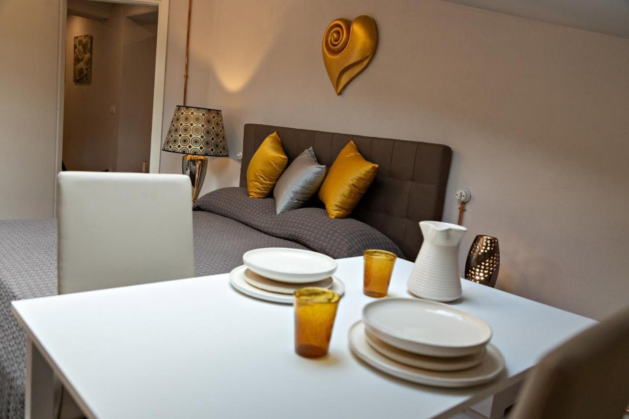 Casa Vacanze - Matelda Bed & Breakfast Poppi Bagian luar foto